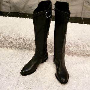 Gianni Bini black leather boots